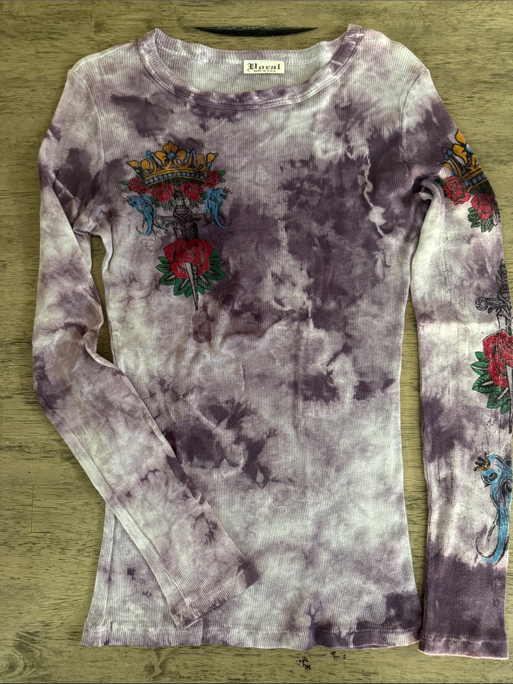 Vocal Apparel women’s purple tie dye roses long sleeve shirt size medium m hole